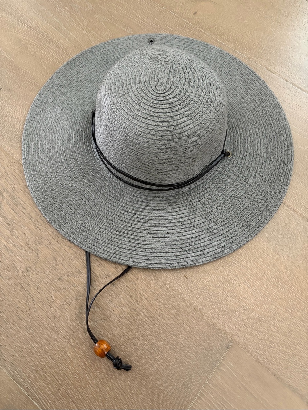 NWOT Peter Grimm Coralia hat